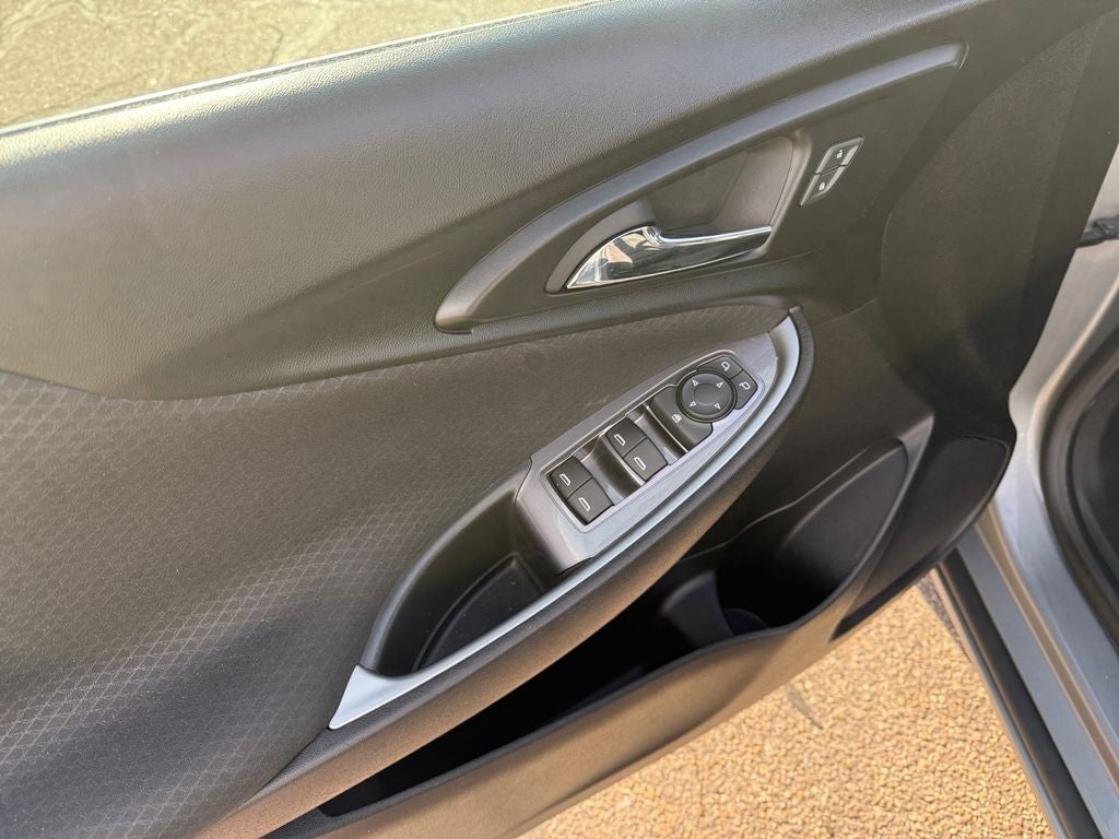 2024 Chevrolet Malibu LS