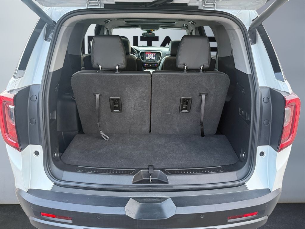 2022 GMC Acadia AT4