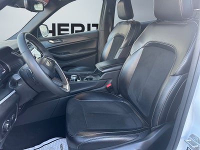 2024 Jeep Grand Cherokee L Altitude 4x4