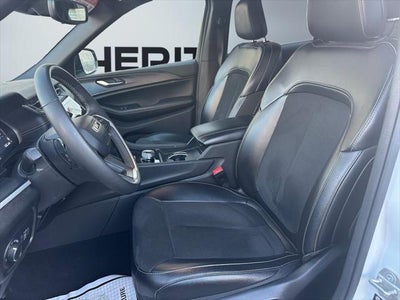 2024 Jeep Grand Cherokee L Altitude 4x4