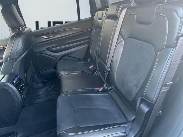 2024 Jeep Grand Cherokee L Altitude 4x4