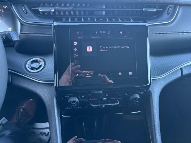 2024 Jeep Grand Cherokee L Altitude 4x4