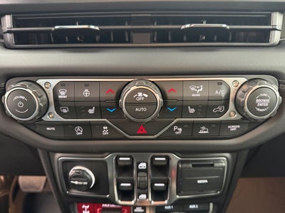 2026 Jeep Gladiator GLADIATOR MOJAVE X 4X4