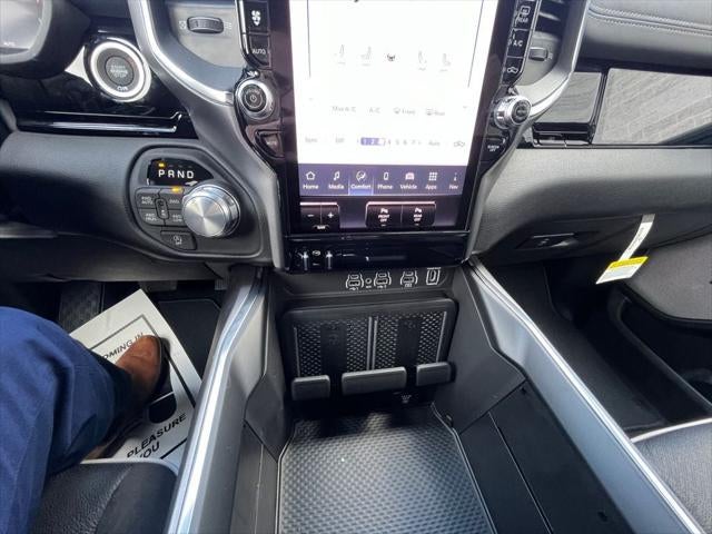 2026 RAM Ram 1500 RAM 1500 LARAMIE CREW CAB 4X4 6'4' BOX