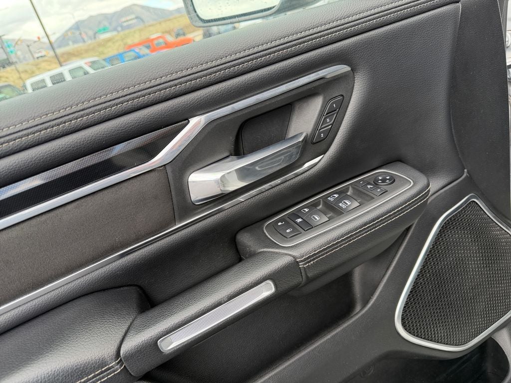 2021 RAM 1500 Laramie Crew Cab 4x4 6'4' Box