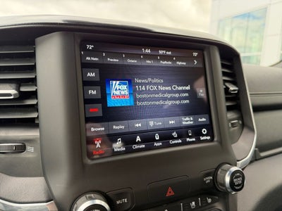 2021 RAM 1500 Laramie Crew Cab 4x4 6'4' Box