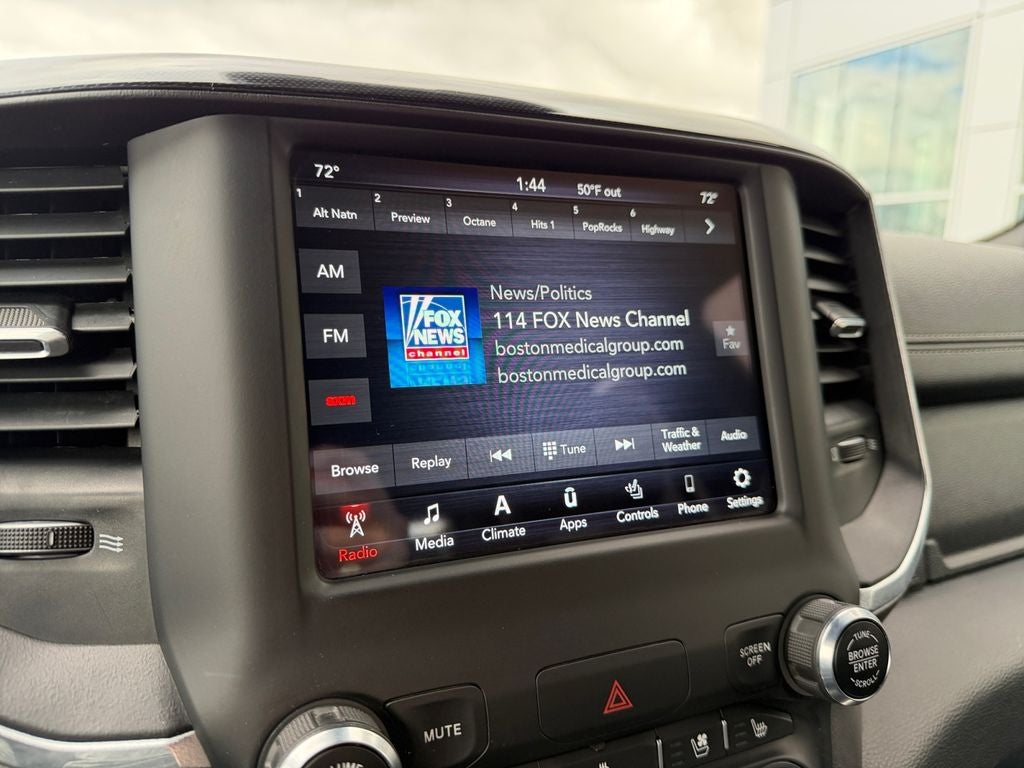 2021 RAM 1500 Laramie Crew Cab 4x4 6'4' Box