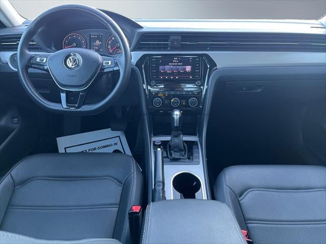 2022 Volkswagen Passat 2.0T SE