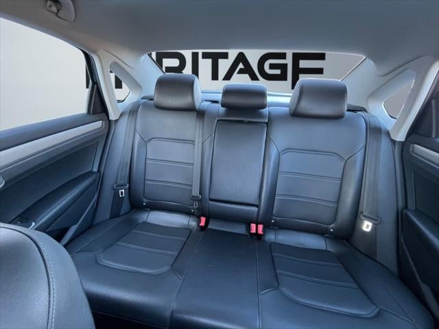 2022 Volkswagen Passat 2.0T SE