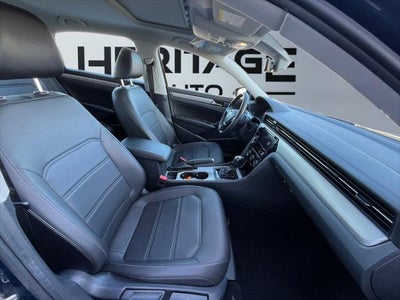 2022 Volkswagen Passat 2.0T SE