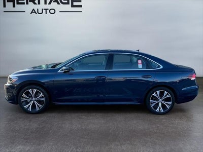 2022 Volkswagen Passat 2.0T SE