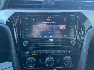 2022 Volkswagen Passat 2.0T SE