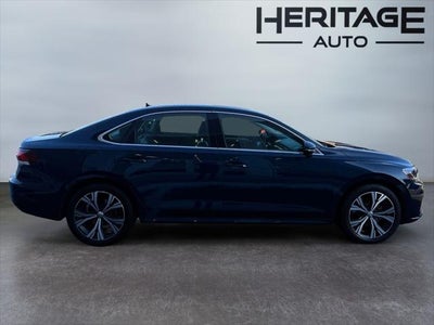2022 Volkswagen Passat 2.0T SE