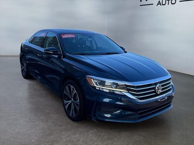 2022 Volkswagen Passat 2.0T SE
