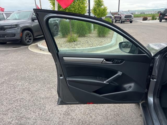 2021 Volkswagen Passat 2.0T SE