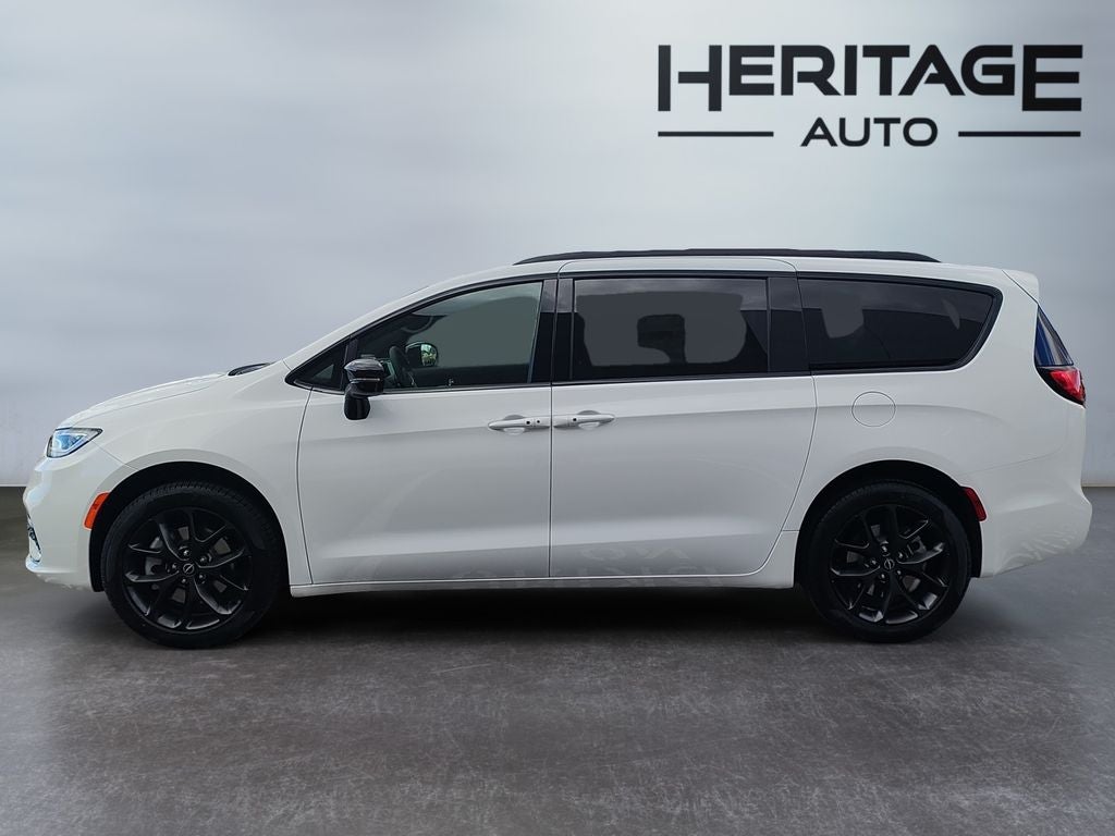 2026 Chrysler Pacifica PACIFICA SELECT AWD