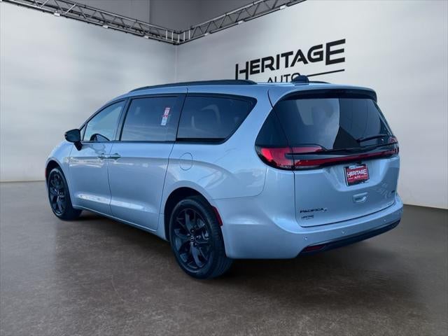 2026 Chrysler Pacifica PACIFICA SELECT AWD