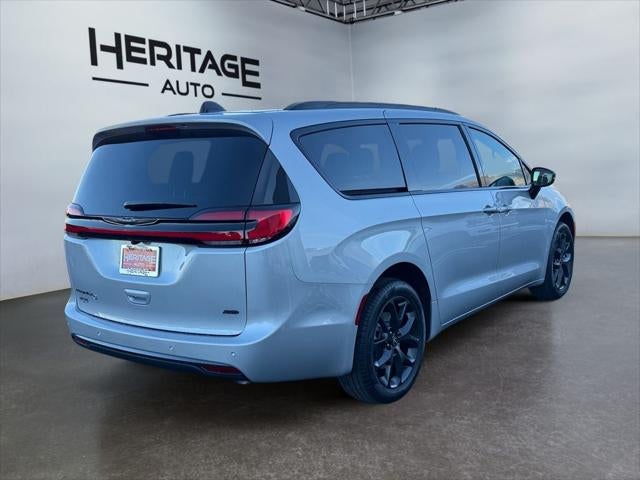 2026 Chrysler Pacifica PACIFICA SELECT AWD