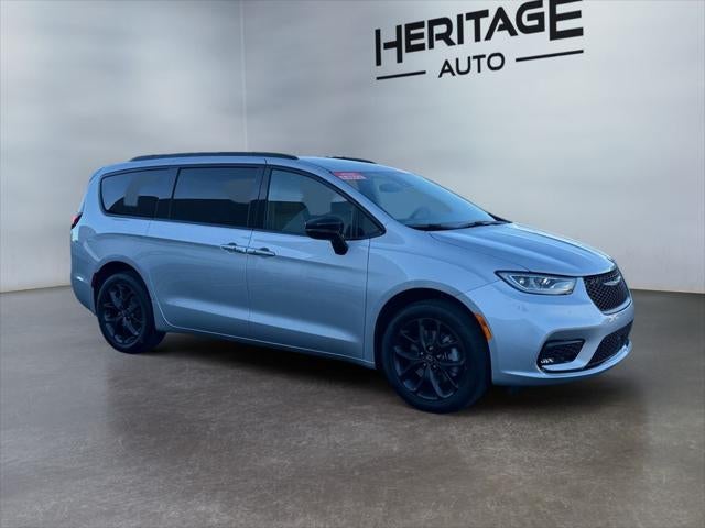 2026 Chrysler Pacifica PACIFICA SELECT AWD