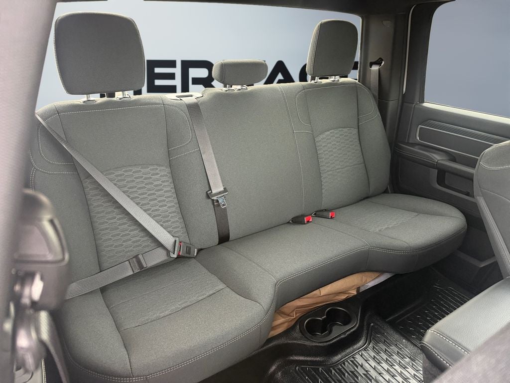 2026 RAM Ram 5500 Chassis Cab RAM 5500 BIG HORN CHASSIS CREW CAB 4X4 84' CA