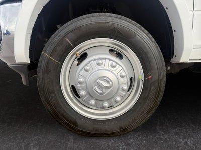 2026 RAM Ram 5500 Chassis Cab RAM 5500 BIG HORN CHASSIS CREW CAB 4X4 84' CA