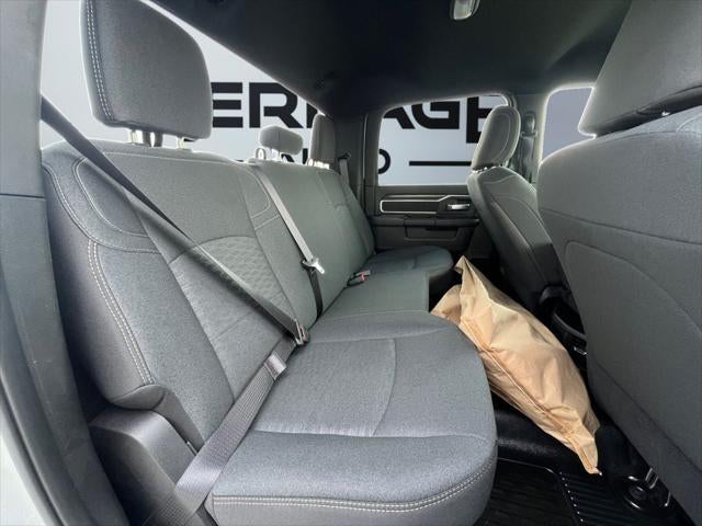 2026 RAM Ram 5500 Chassis Cab RAM 5500 BIG HORN CHASSIS CREW CAB 4X4 84' CA