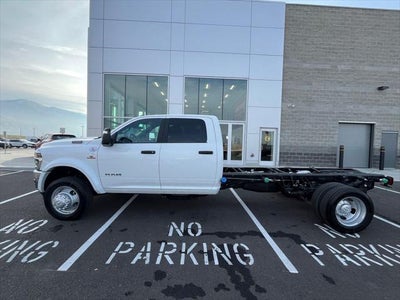 2026 RAM Ram 5500 Chassis Cab RAM 5500 BIG HORN CHASSIS CREW CAB 4X4 84' CA