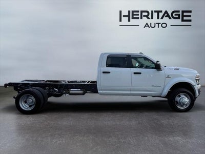 2026 RAM Ram 5500 Chassis Cab RAM 5500 BIG HORN CHASSIS CREW CAB 4X4 84' CA