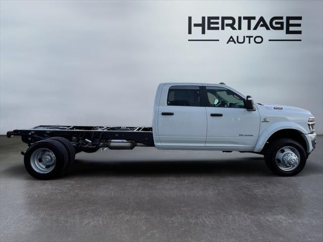 2026 RAM Ram 5500 Chassis Cab RAM 5500 BIG HORN CHASSIS CREW CAB 4X4 84' CA