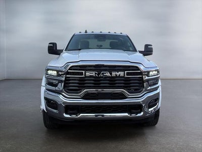 2026 RAM Ram 5500 Chassis Cab RAM 5500 BIG HORN CHASSIS CREW CAB 4X4 84' CA