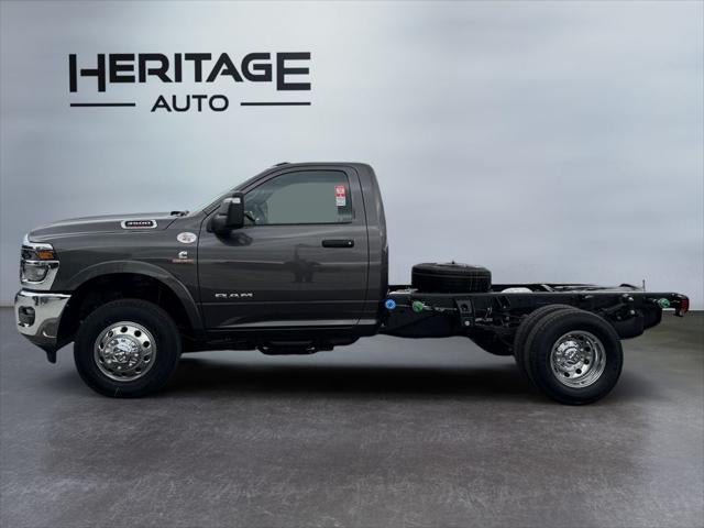 2026 RAM Ram 3500 Chassis Cab RAM 3500 BIG HORN CHASSIS REGULAR CAB 4X4 60' CA
