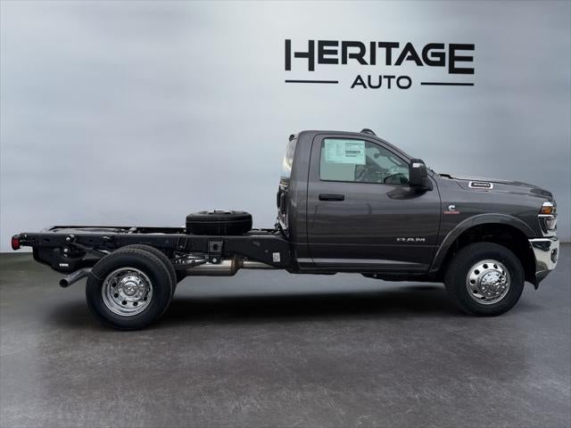 2026 RAM Ram 3500 Chassis Cab RAM 3500 BIG HORN CHASSIS REGULAR CAB 4X4 60' CA