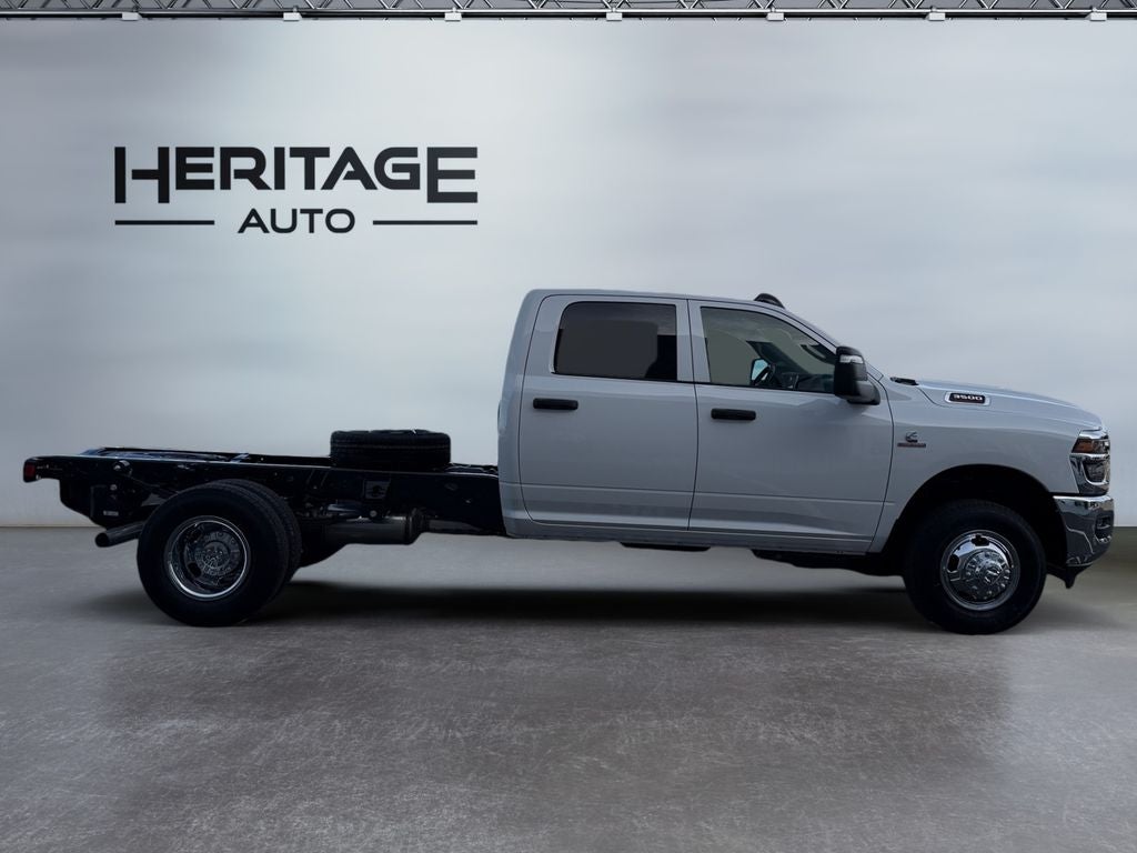 2026 RAM Ram 3500 Chassis Cab RAM 3500 TRADESMAN CREW CAB CHASSIS 4X4 60' CA