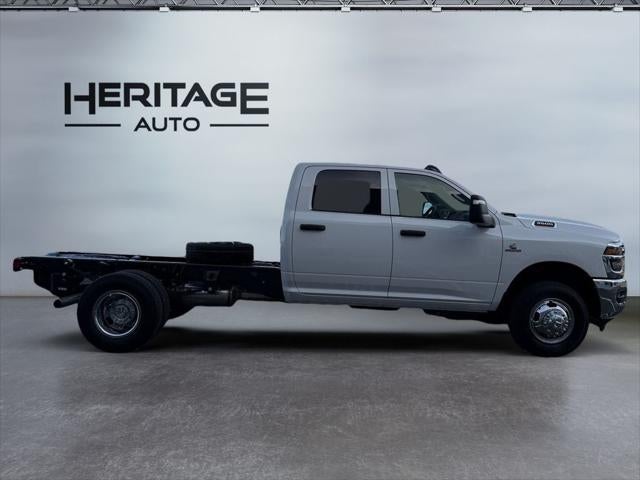 2026 RAM Ram 3500 Chassis Cab RAM 3500 TRADESMAN CREW CAB CHASSIS 4X4 60' CA