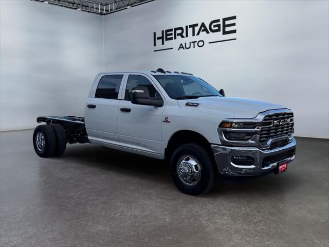 2026 RAM Ram 3500 Chassis Cab RAM 3500 TRADESMAN CREW CAB CHASSIS 4X4 60' CA