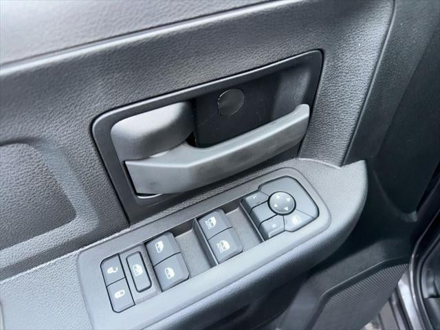 2026 RAM Ram 3500 Chassis Cab RAM 3500 TRADESMAN CREW CAB CHASSIS 4X4 60' CA