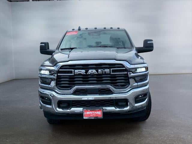 2026 RAM Ram 3500 Chassis Cab RAM 3500 TRADESMAN CREW CAB CHASSIS 4X4 60' CA