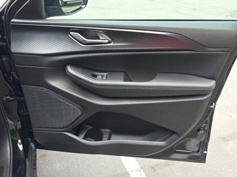 2025 Jeep Grand Cherokee GRAND CHEROKEE ALTITUDE 4X4