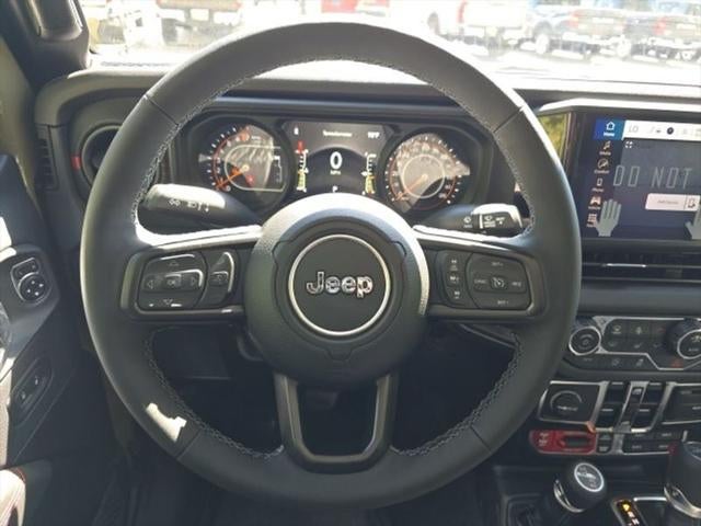 2025 Jeep Gladiator GLADIATOR RUBICON 4X4