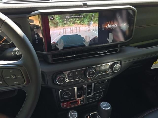 2025 Jeep Gladiator GLADIATOR RUBICON 4X4