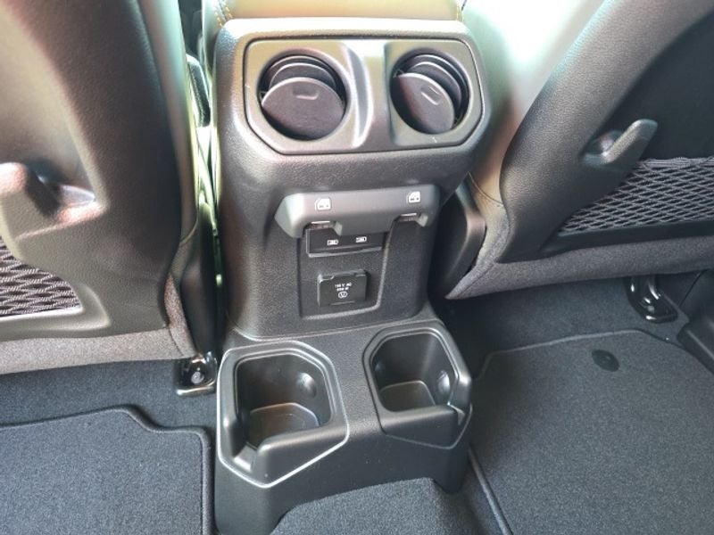 2025 Jeep Gladiator GLADIATOR MOJAVE 4X4