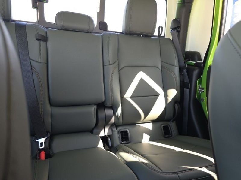 2025 Jeep Gladiator GLADIATOR MOJAVE 4X4