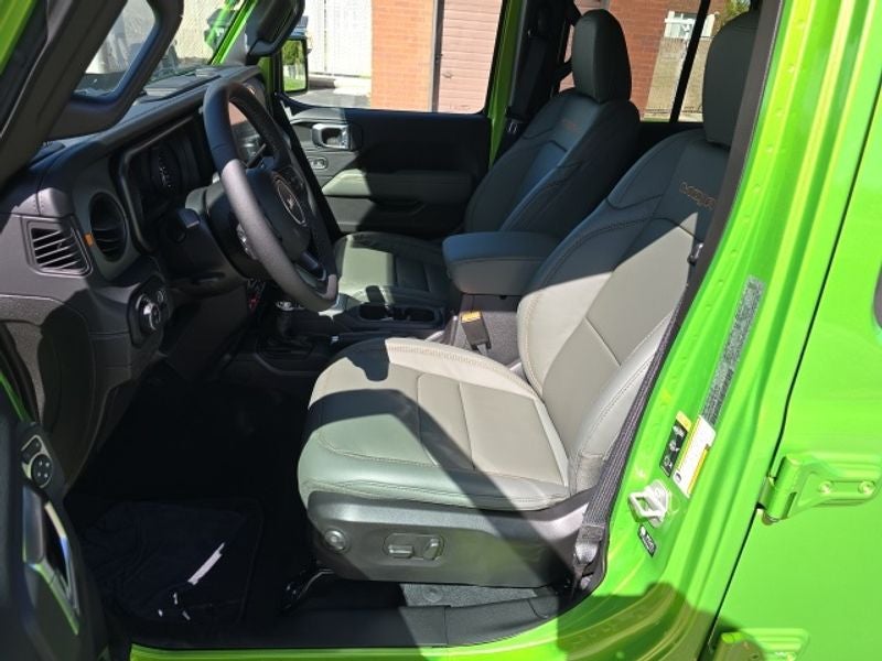 2025 Jeep Gladiator GLADIATOR MOJAVE 4X4