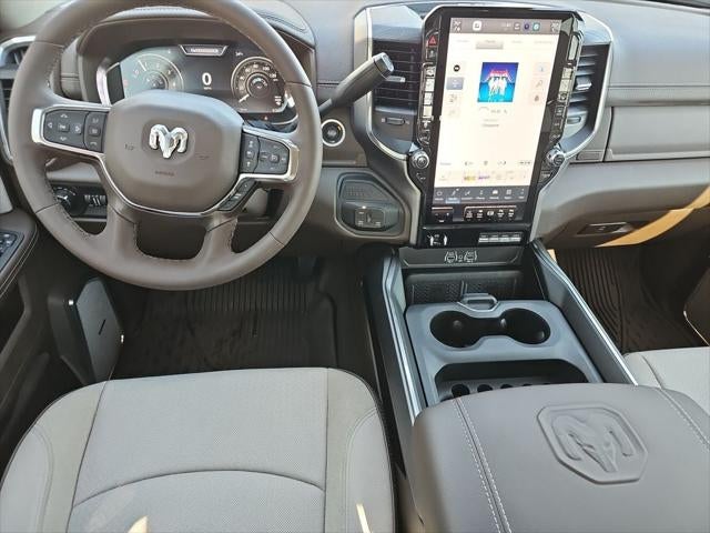 2026 RAM Ram 3500 RAM 3500 LARAMIE CREW CAB 4X4 8' BOX