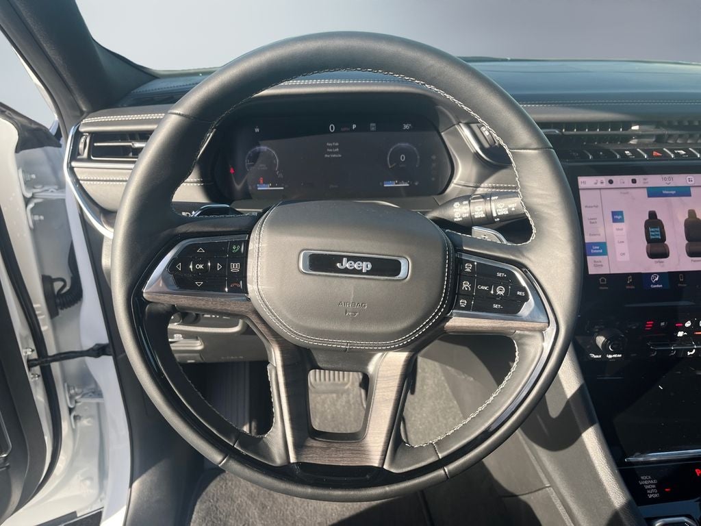 2025 Jeep Grand Cherokee GRAND CHEROKEE L OVERLAND 4X4