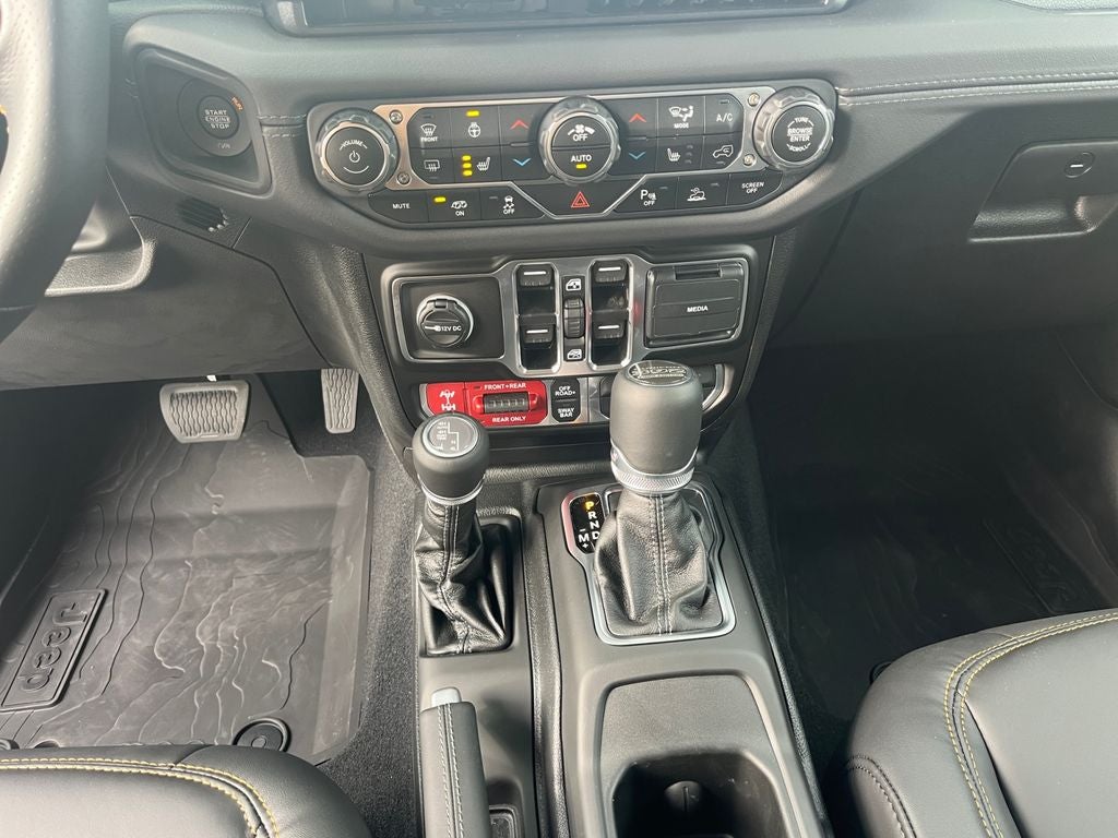 2025 Jeep Wrangler WRANGLER 4-DOOR RUBICON 392