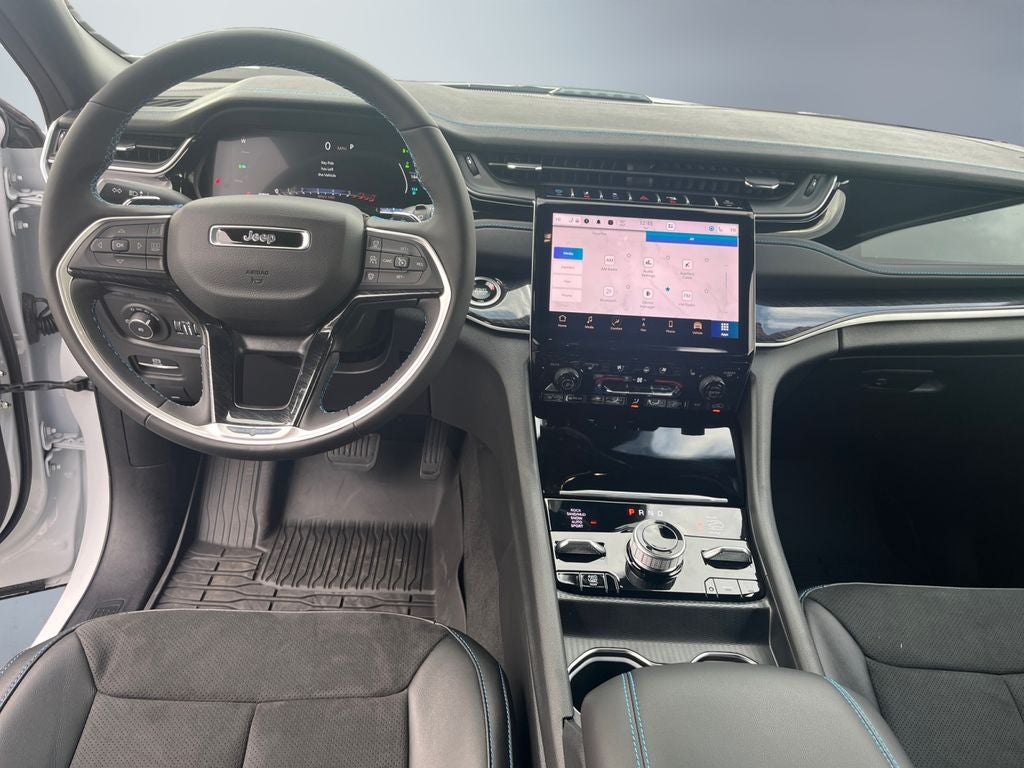 2025 Jeep Grand Cherokee 4xe Trailhawk