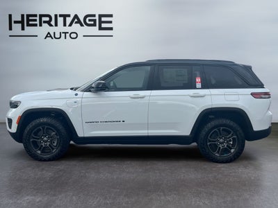 2025 Jeep Grand Cherokee 4xe Trailhawk