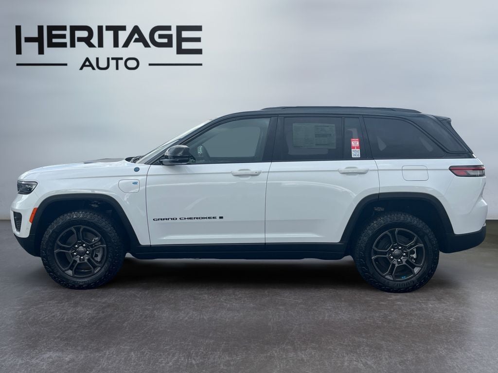 2025 Jeep Grand Cherokee 4xe Trailhawk