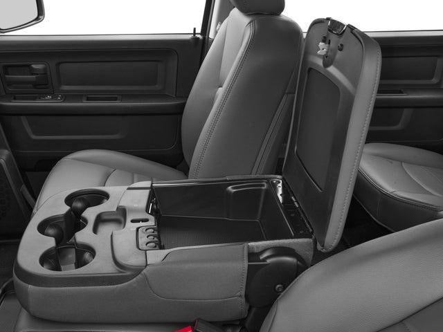 2017 RAM 1500 Express Crew Cab 4x4 5'7' Box